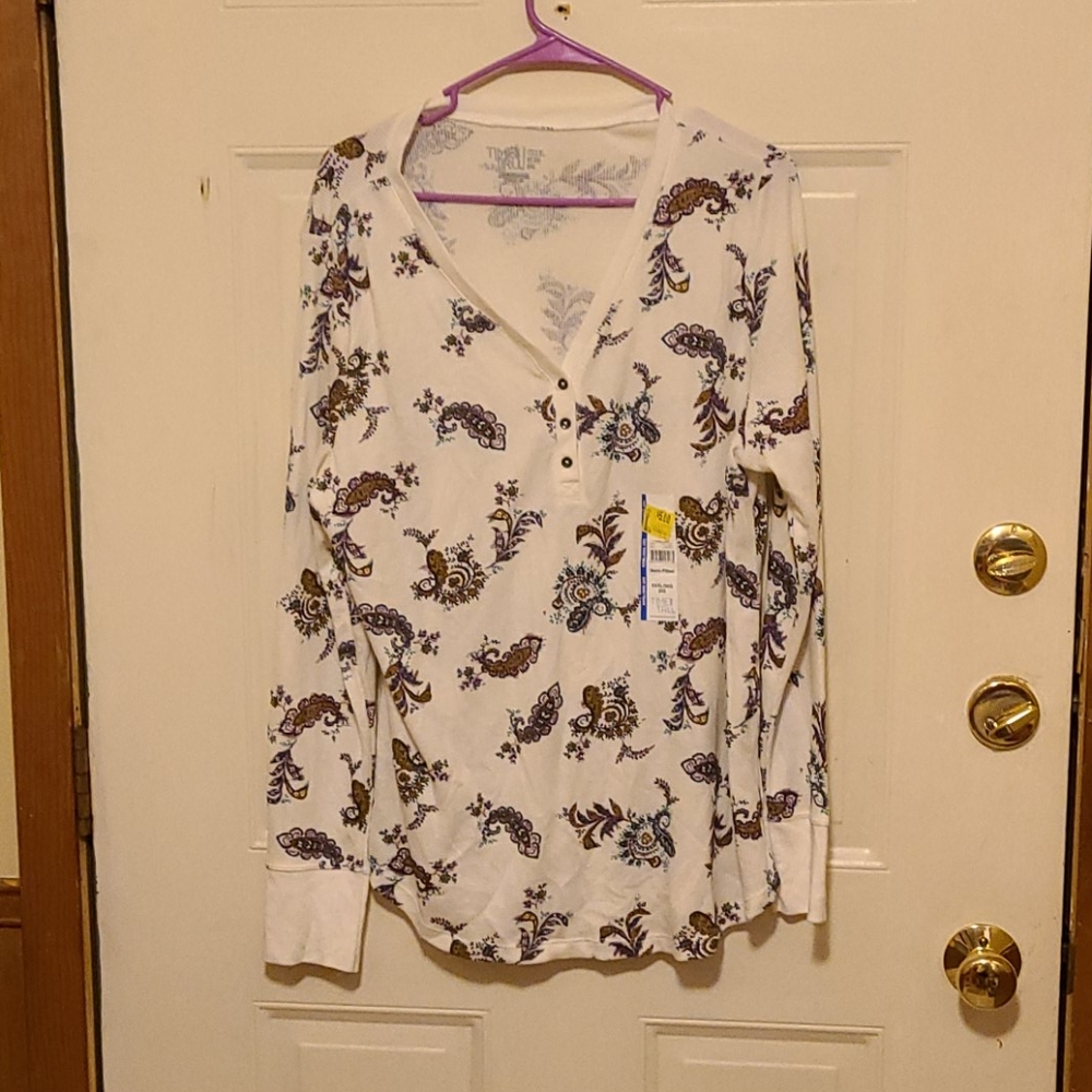 Long sleeve mandala print